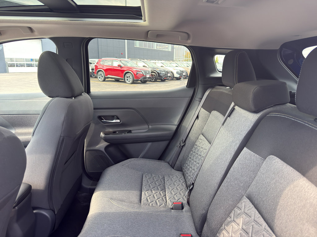 New 2026 Nissan Kicks SV w/ SV Premium Package AWD/4WD image 32