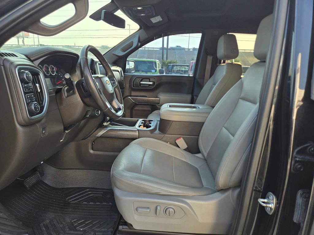 Used 2021 Chevrolet Silverado 1500 LTZ AWD/4WD image 9