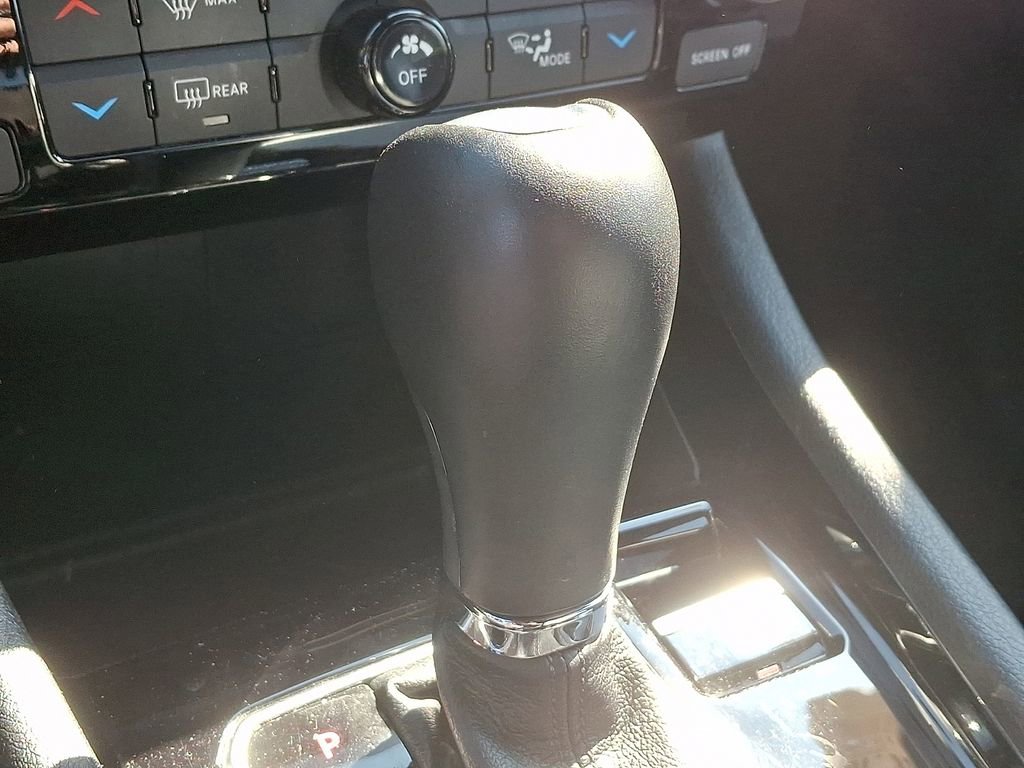 Used 2025 Jeep Compass Limited image 13