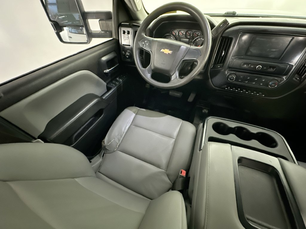 Used 2019 Chevrolet Silverado 3500 W/T w/ WT Convenience Package AWD/4WD image 9