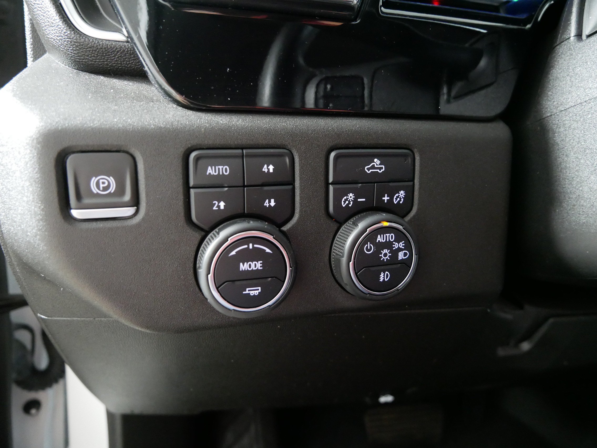 Certified 2023 Chevrolet Silverado 1500 RST w/ Z71 Off-Road Package AWD/4WD image 26