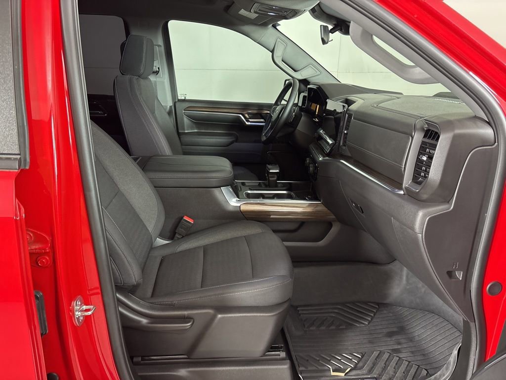 Used 2024 Chevrolet Silverado 1500 LT Trail Boss image 16