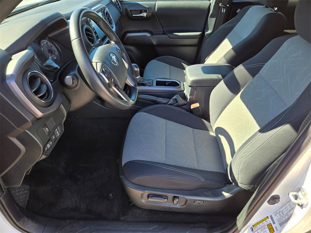 Used 2023 Toyota Tacoma TRD Off-Road image 12