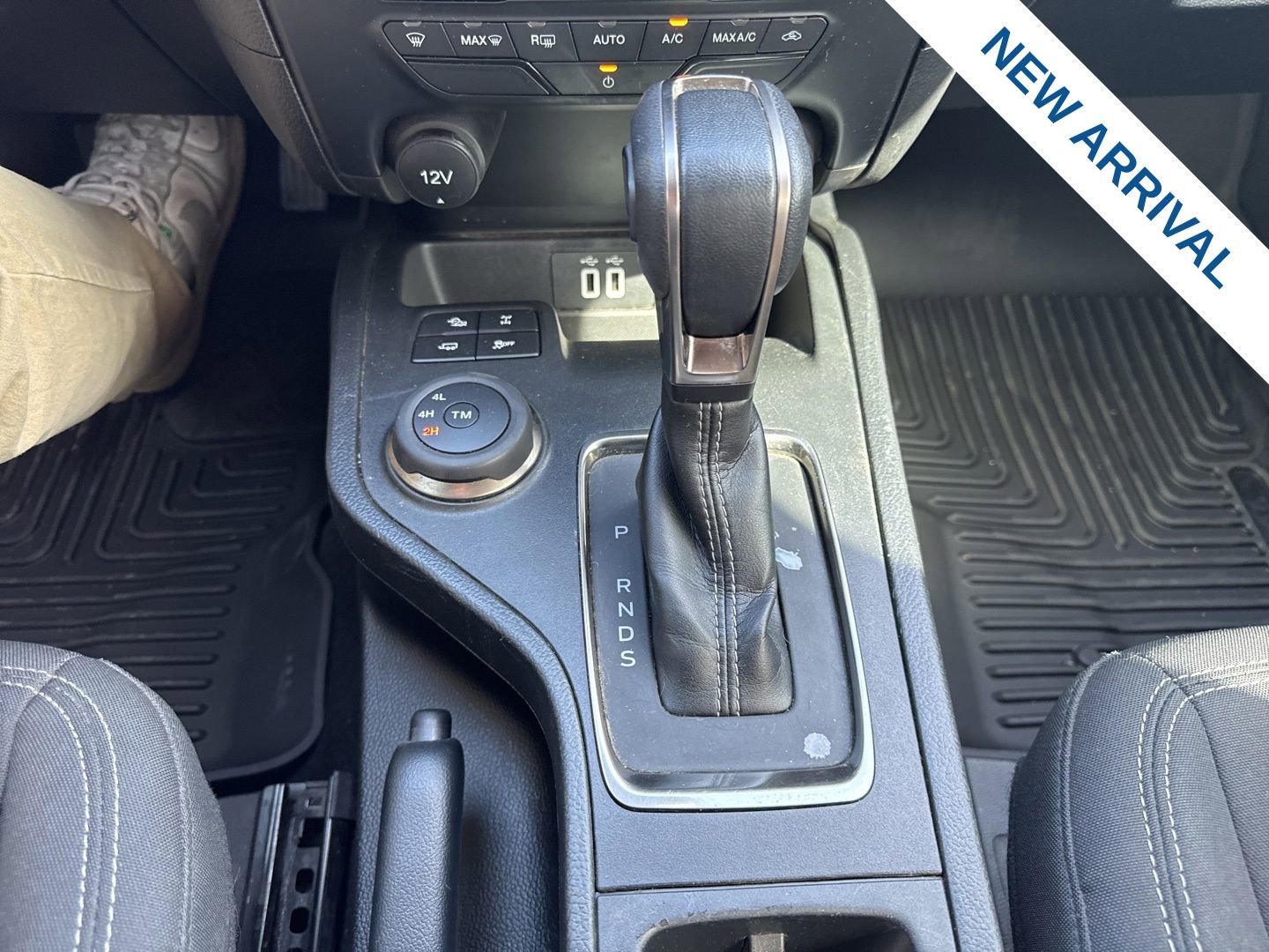 Used 2023 Ford Ranger XLT w/ Equipment Group 301A Mid image 25