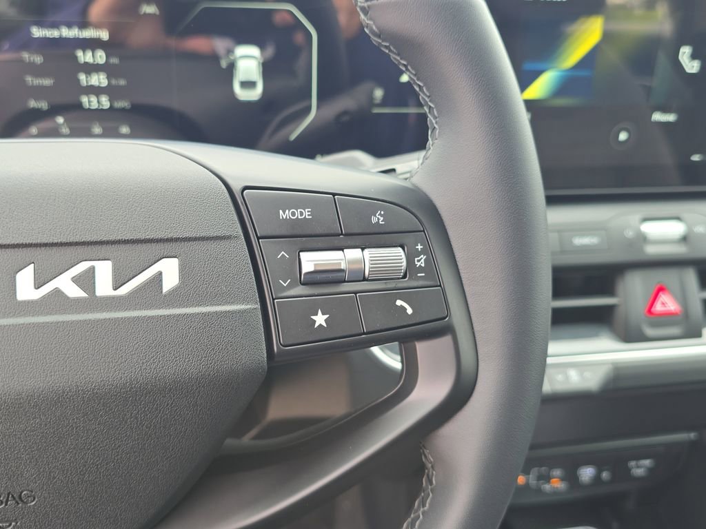 New 2025 Kia K4 EX image 34