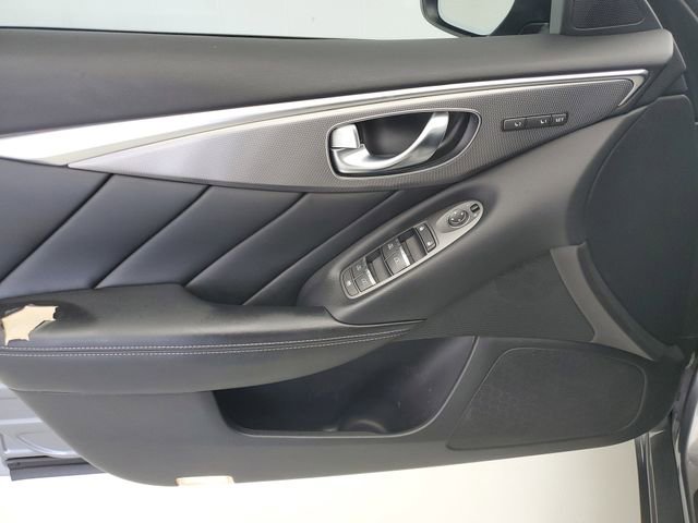 Used 2016 INFINITI Q50 Premium w/ Driver Assistance Package RWD image 19