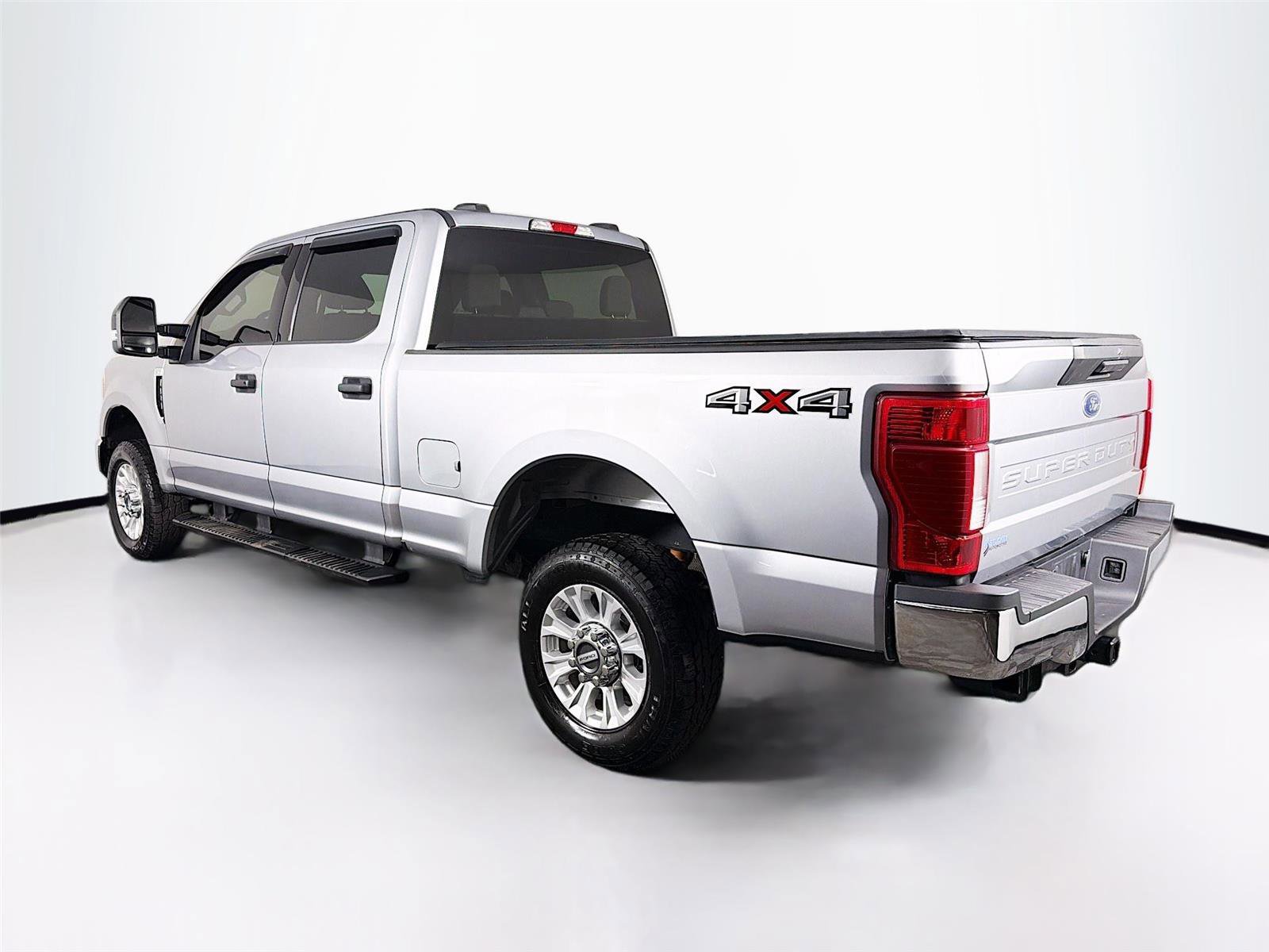 Used 2022 Ford F250 XLT AWD/4WD image 5