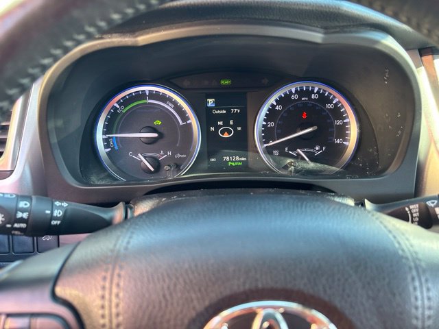 Used 2018 Toyota Highlander Limited AWD/4WD image 12