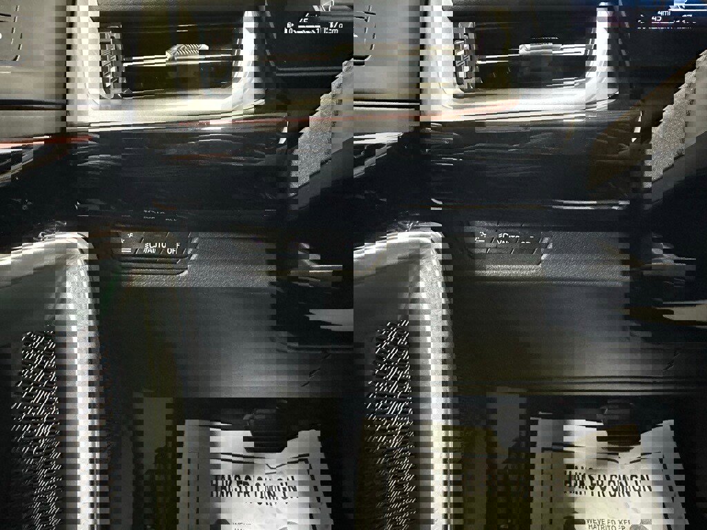 Used 2025 BMW X1 xDrive28i image 17