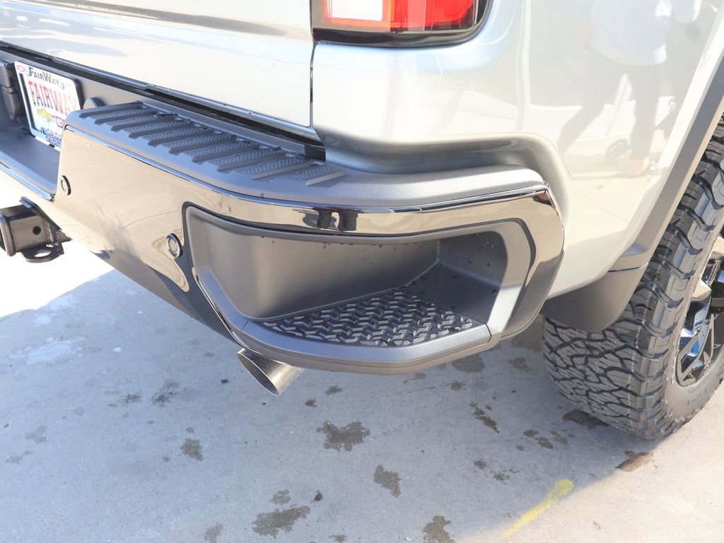 New 2026 Chevrolet Silverado 2500 LT image 38