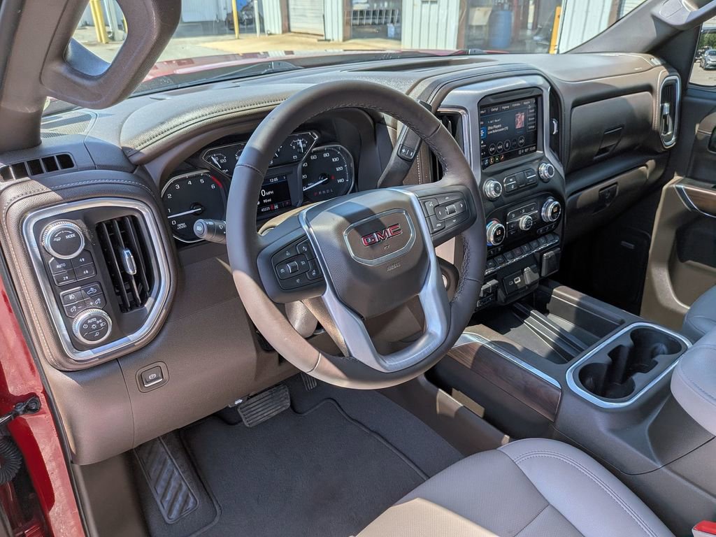 Used 2022 GMC Sierra 1500 SLT w/ SLT Premium Plus Package AWD/4WD image 30