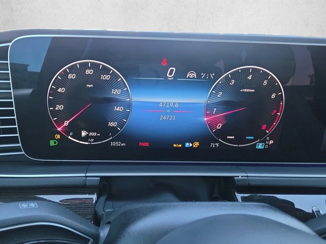 Used 2024 Mercedes-Benz GLS 450 4MATIC image 11