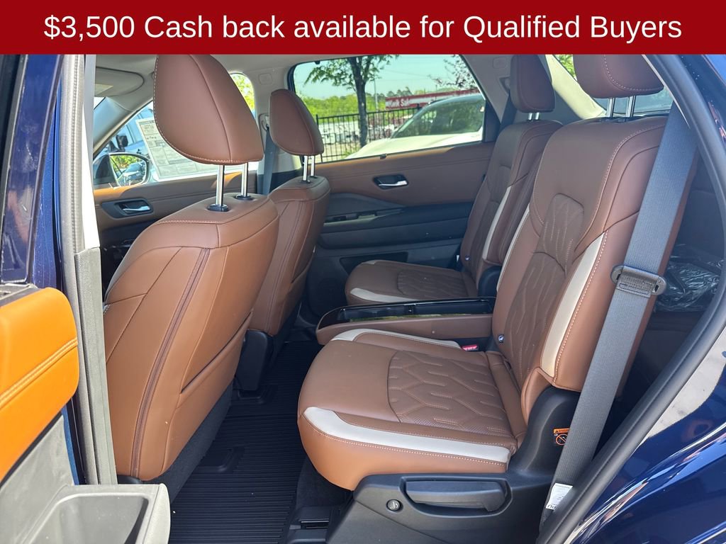 New 2026 Nissan Pathfinder Platinum image 26
