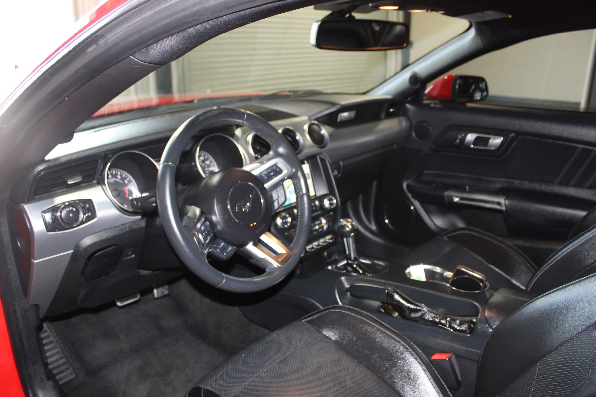 Used 2018 Ford Mustang Premium image 7