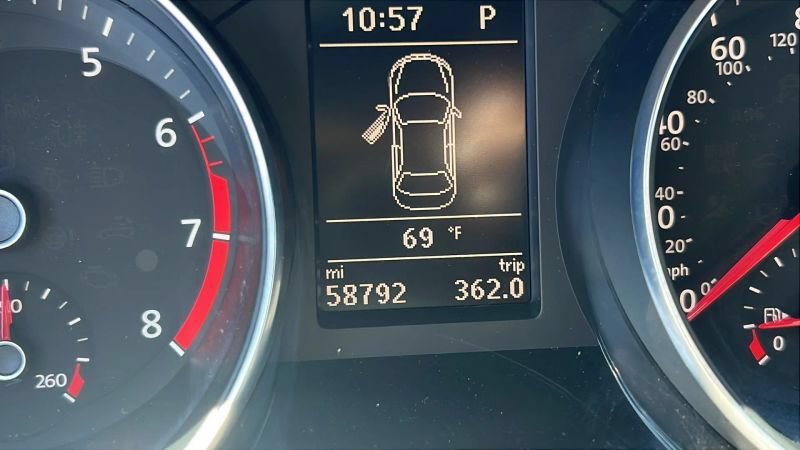 Used 2018 Volkswagen Passat 3.6 FWD image 19