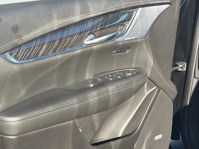 Used 2023 Cadillac XT6 Premium Luxury AWD/4WD image 24