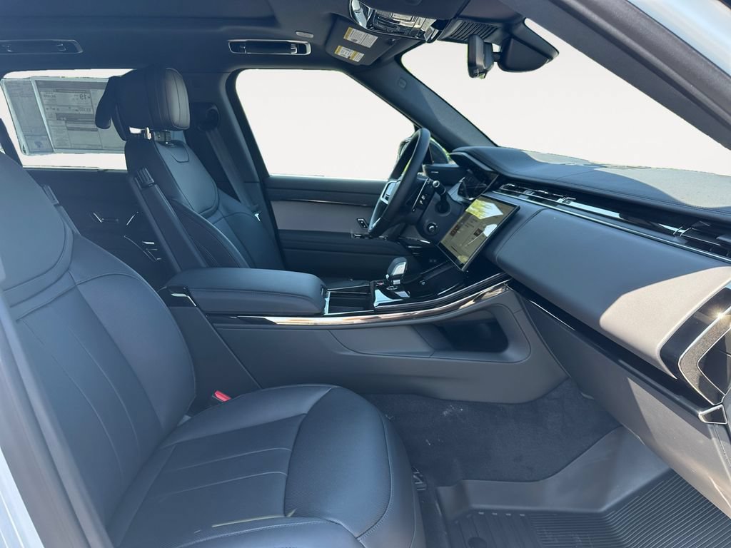 New 2026 Land Rover Range Rover Sport Dynamic SE AWD/4WD image 15