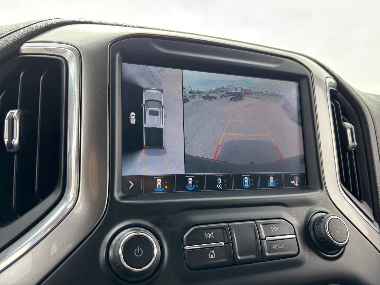 Used 2019 Chevrolet Silverado 1500 LTZ w/ LTZ Texas Edition AWD/4WD image 27