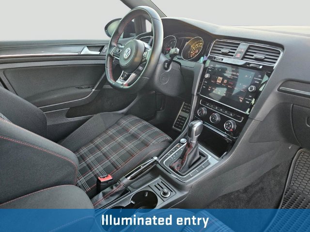 Used 2018 Volkswagen GTI SE FWD image 11