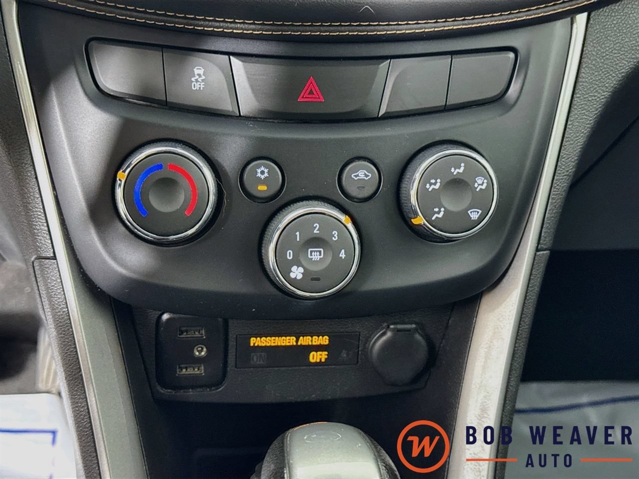 Used 2018 Chevrolet Trax LT AWD/4WD image 19