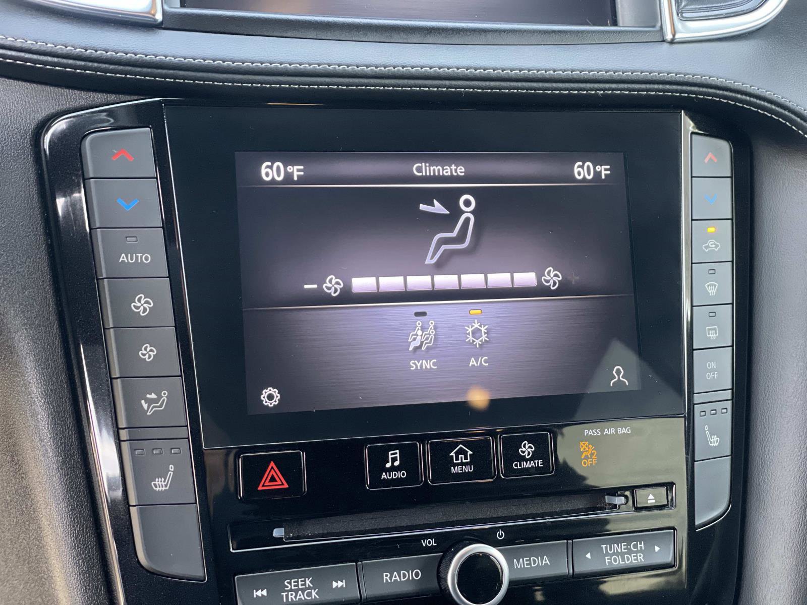 Used 2022 INFINITI QX50 Luxe w/ Appearance Package image 10