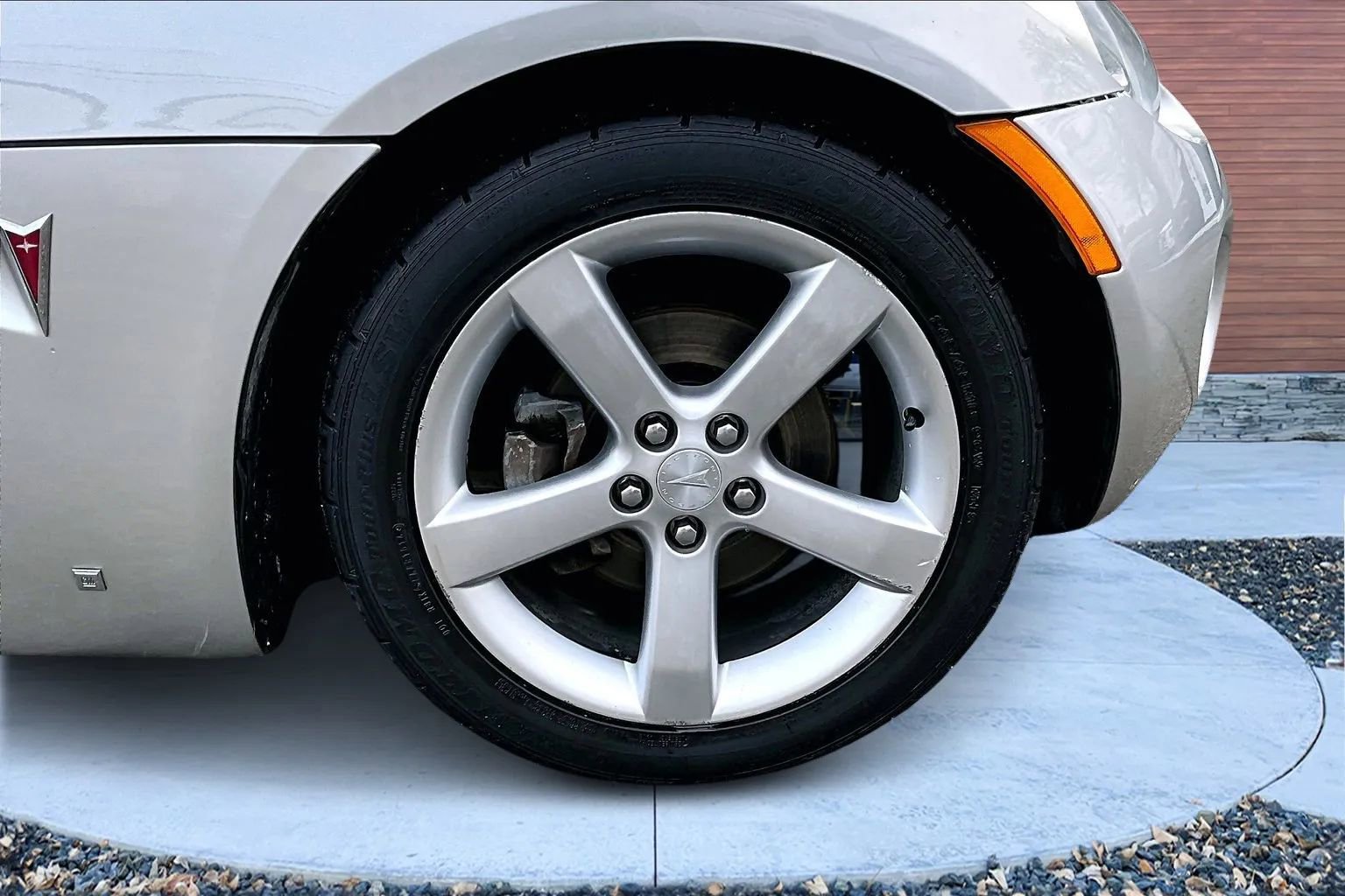 Used 2008 Pontiac Solstice Convertible w/ Premium Package image 8