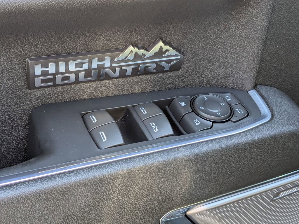 Used 2024 Chevrolet Silverado 1500 High Country w/ Technology Package AWD/4WD image 14