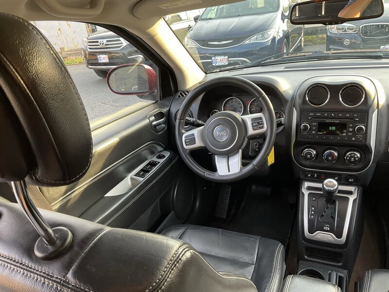 Used 2015 Jeep Compass High Altitude AWD/4WD image 18