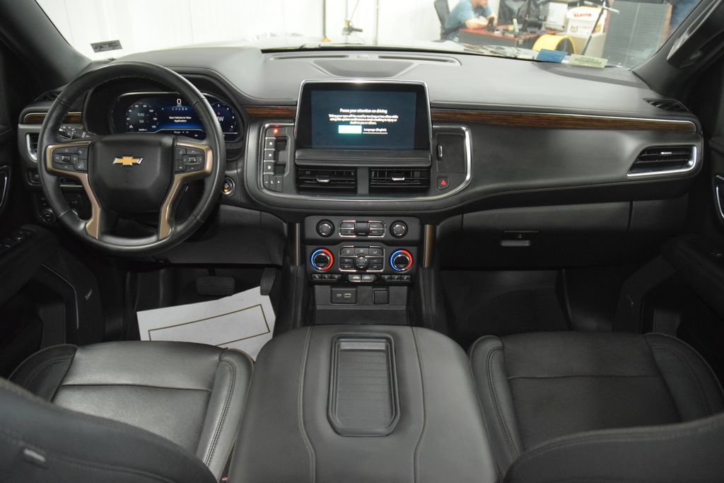Used 2023 Chevrolet Tahoe High Country AWD/4WD image 31