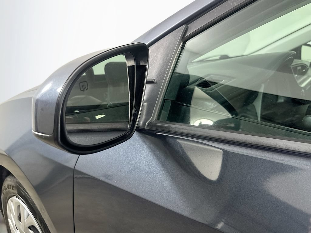 Used 2019 Toyota Corolla LE FWD image 34
