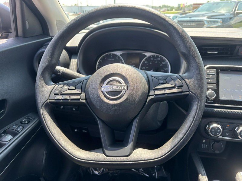 Used 2024 Nissan Kicks S FWD image 11