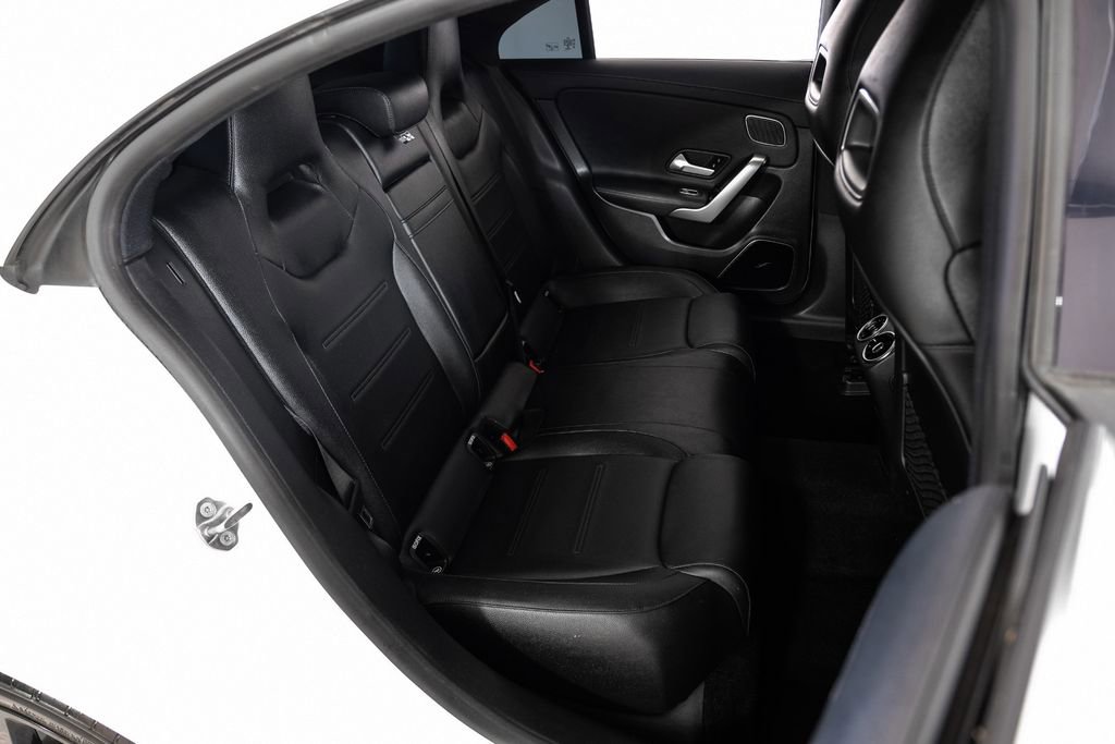 Used 2020 Mercedes-Benz CLA 250 image 35