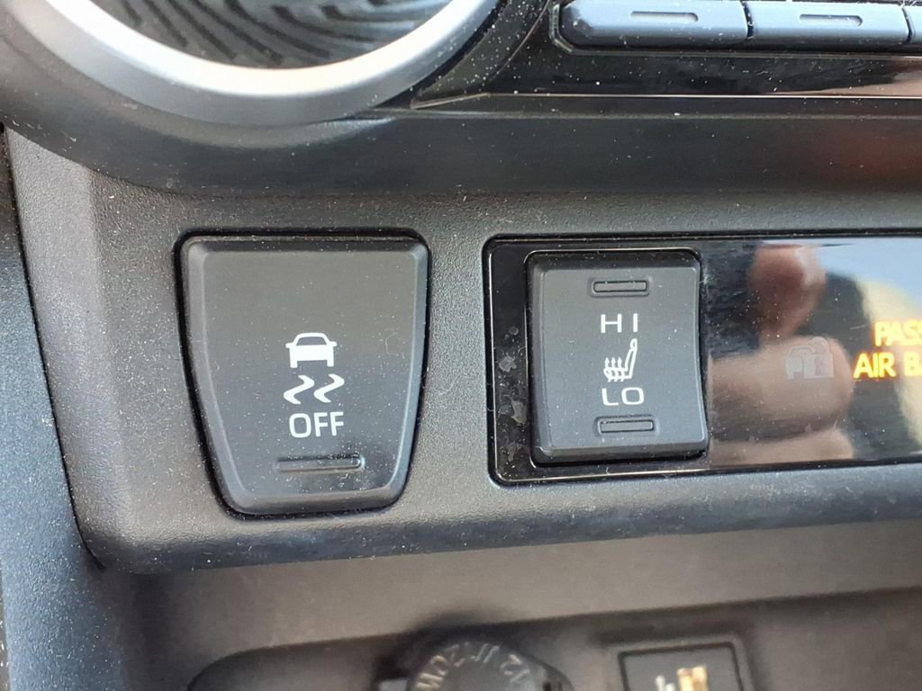 Used 2023 Toyota RAV4 XSE image 17