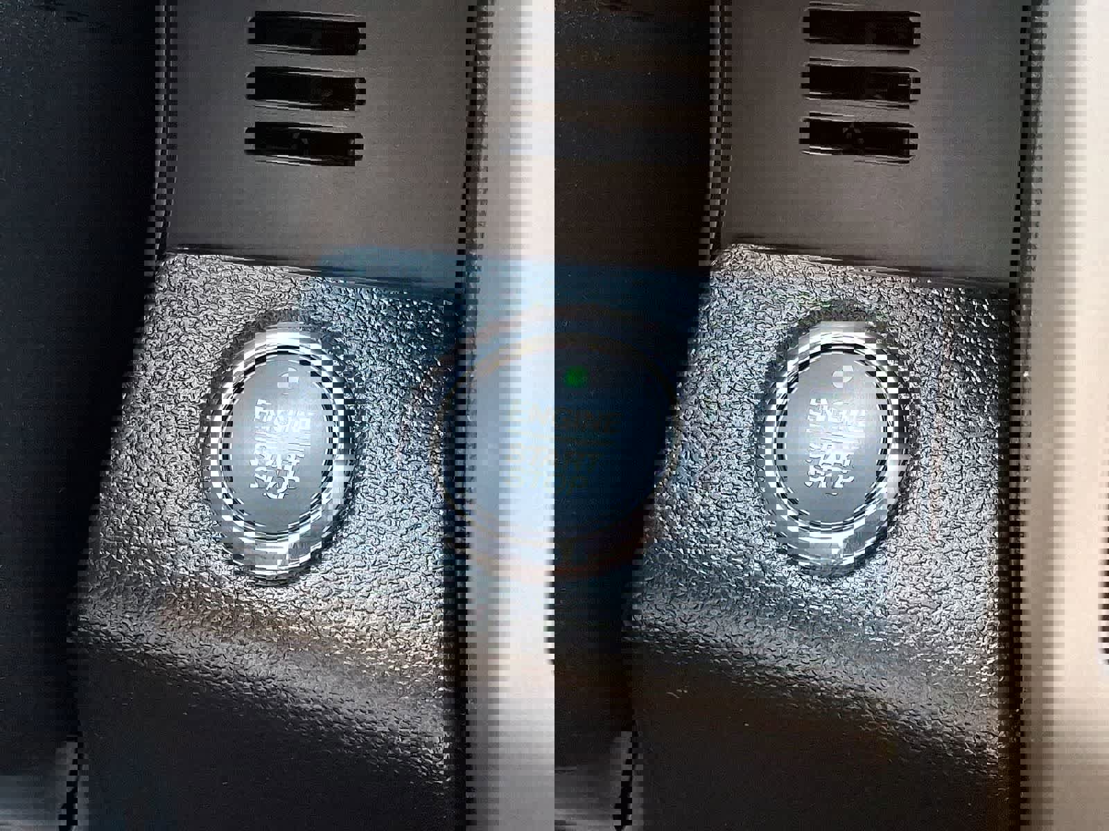 Used 2020 Ford F150 Lariat image 22