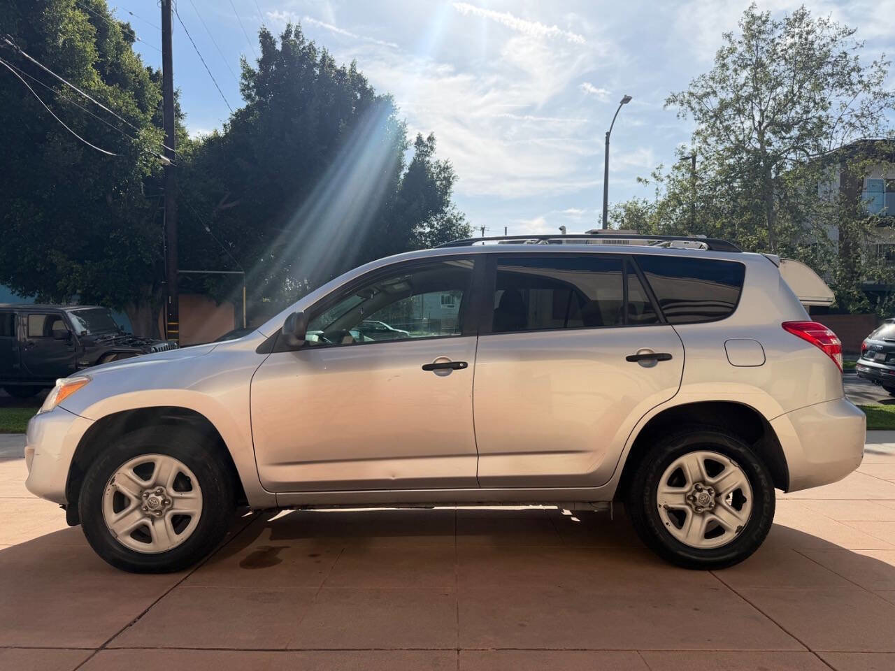 Used 2011 Toyota RAV4 2WD w/ Base L4 Extra Value Pkg image 8