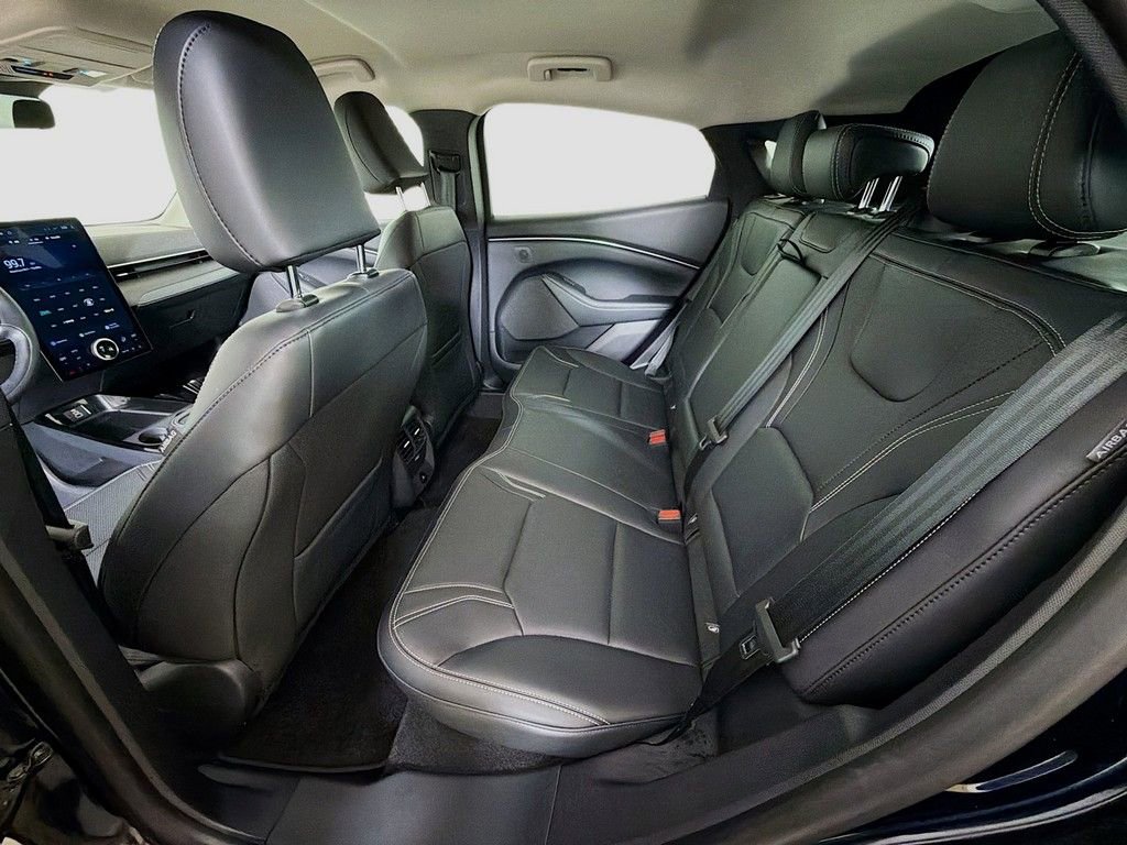 Used 2025 Ford Mustang Mach-E Premium image 25