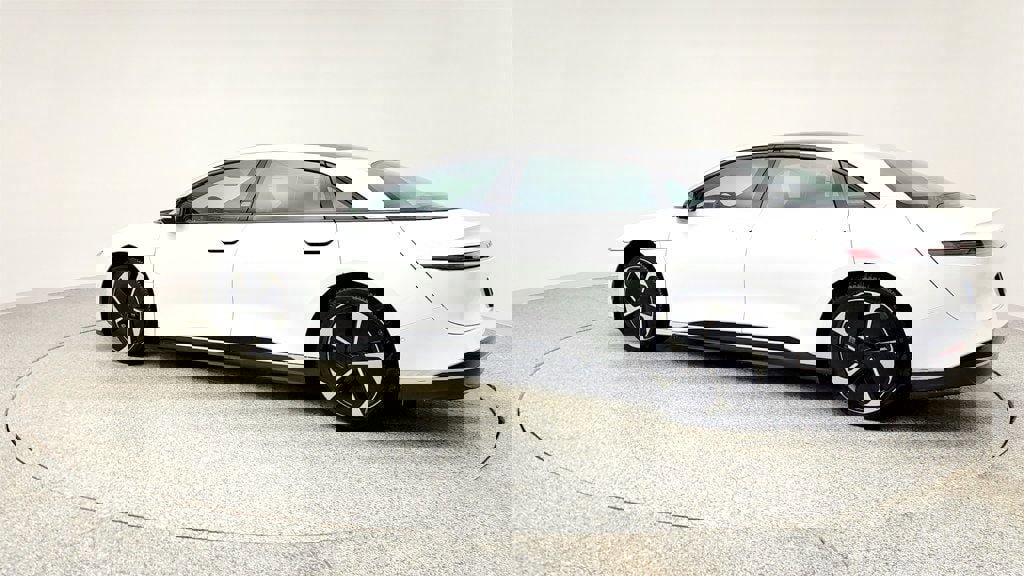 Used 2023 Lucid Air Touring image 7