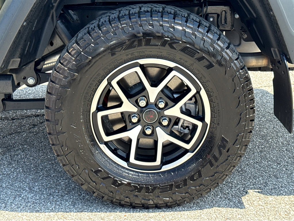 Certified 2025 Jeep Gladiator Rubicon w/ Convenience Group image 7