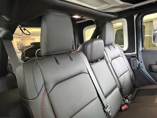 New 2026 Jeep Wrangler Unlimited Rubicon 392 w/ Quick Order Package 27X Moab AWD/4WD image 31