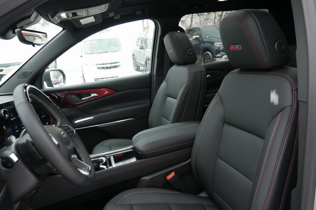 New 2026 Chevrolet Traverse Z71 w/ Enhanced Driving Package image 9