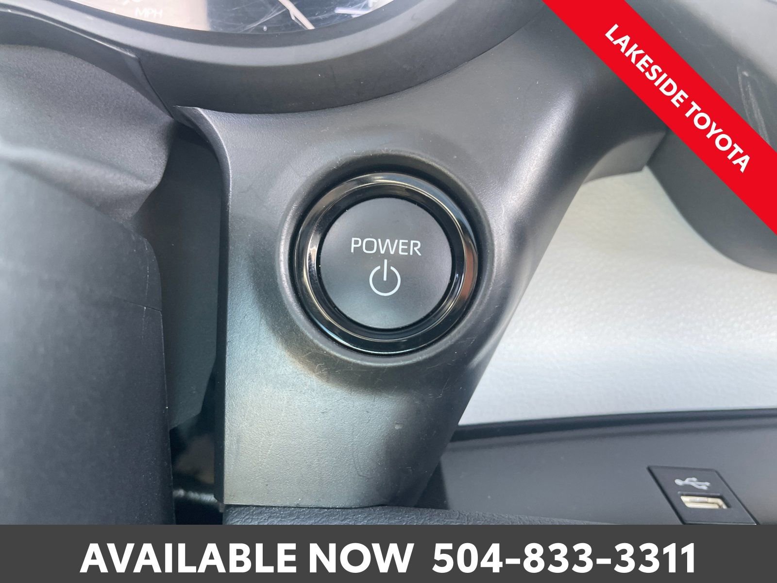 Used 2025 Toyota Sienna XLE image 36