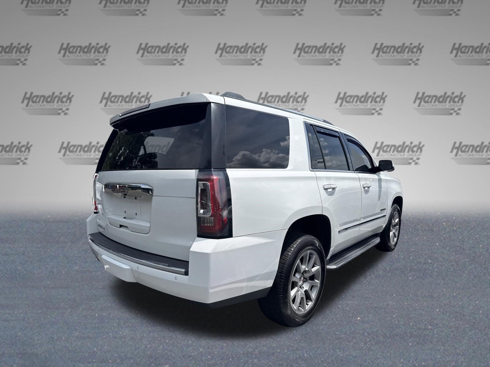Used 2018 GMC Yukon Denali RWD image 9