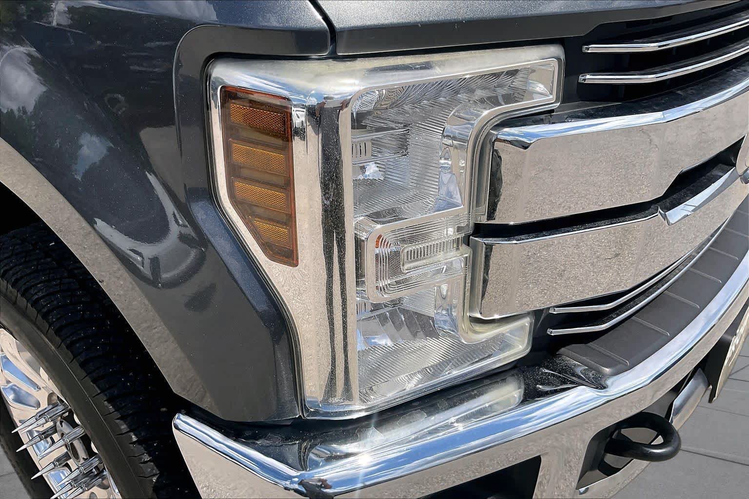 Used 2019 Ford F250 Lariat w/ Lariat Value Package AWD/4WD image 26