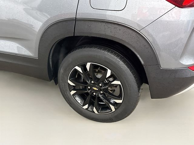 Used 2022 Chevrolet TrailBlazer LT w/ LPO, Blackout Package image 30