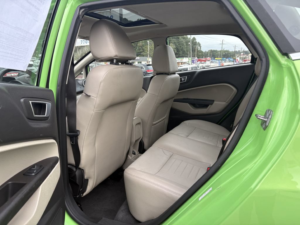 Used 2014 Ford Fiesta Titanium FWD image 14