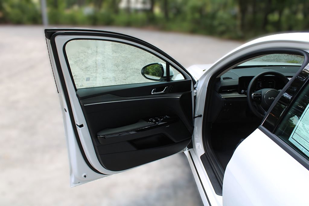 New 2026 Kia K5 EX image 18