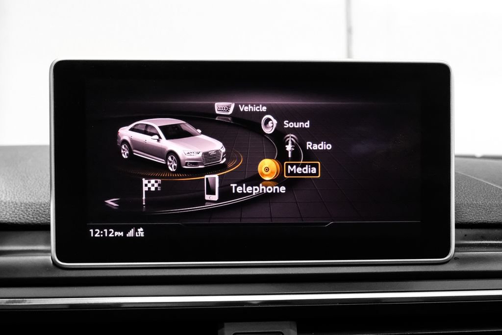 Used 2017 Audi A4 2.0T Ultra Premium FWD image 31