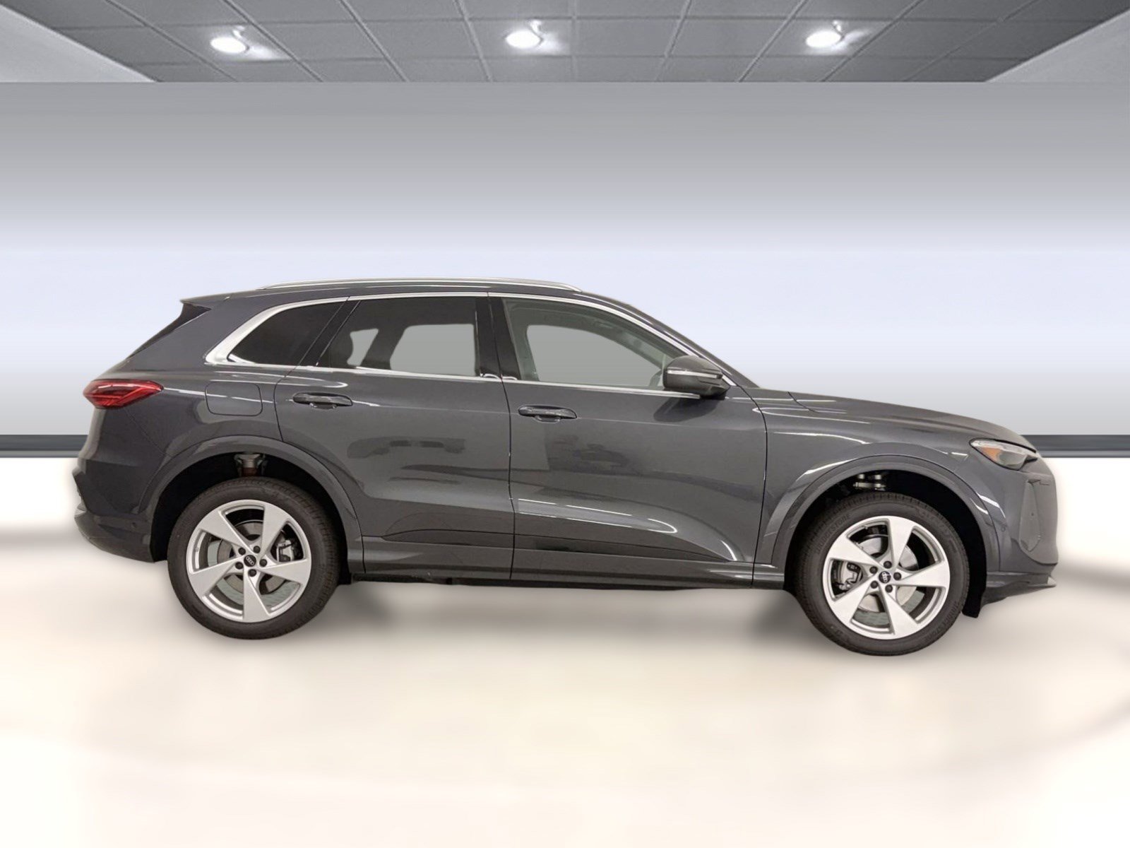 Used 2025 Audi Q5 Premium Plus w/ Premium Plus AWD/4WD image 8