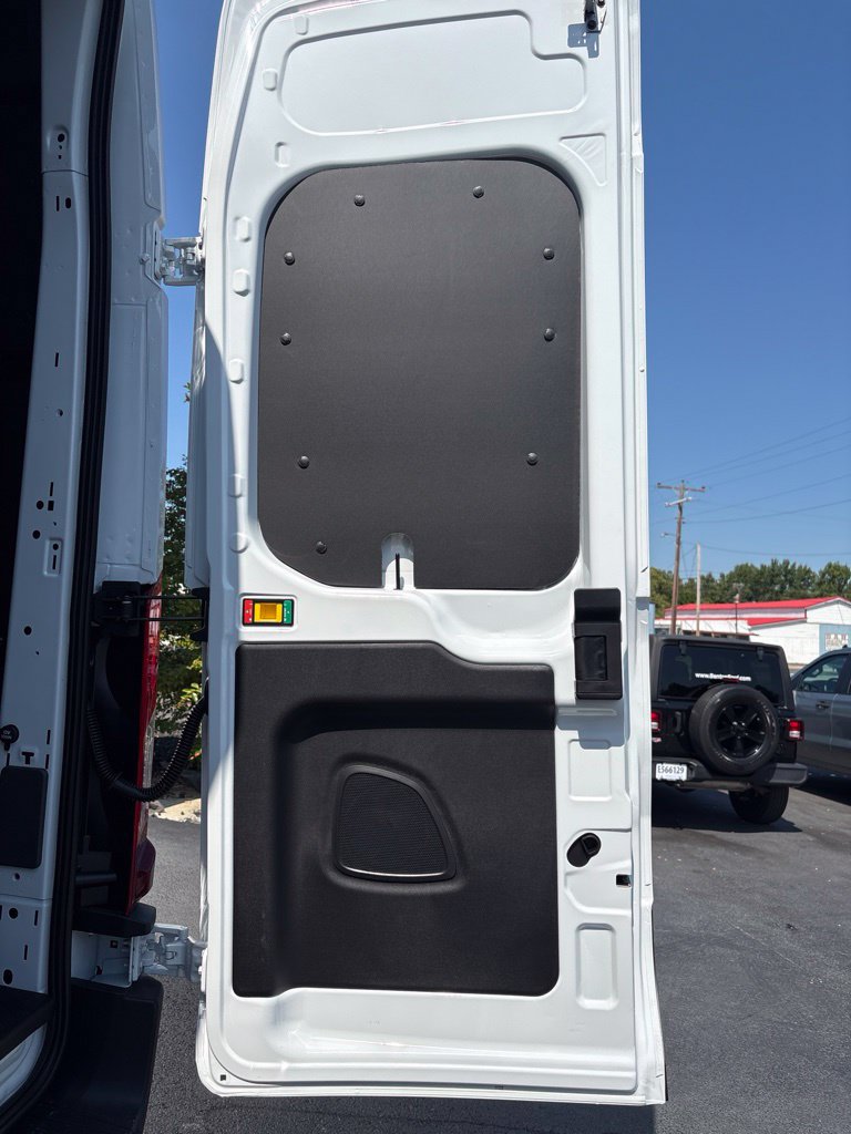 New 2027 Ford Transit 250 148 High Roof AWD image 8