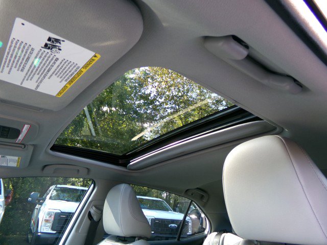 Used 2022 Toyota Camry XLE image 20